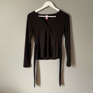 No Boundaries Cropped Wrap Long-sleeve Tee - Medium (Black)